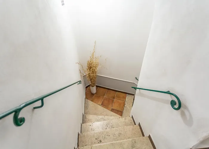 2 Bdr Navona Quintessential Charm Roma